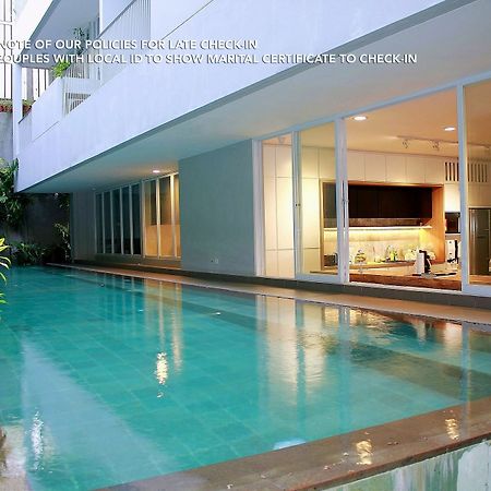Zen Rooms Patra Kuningan Syariah Jakarta Luaran gambar