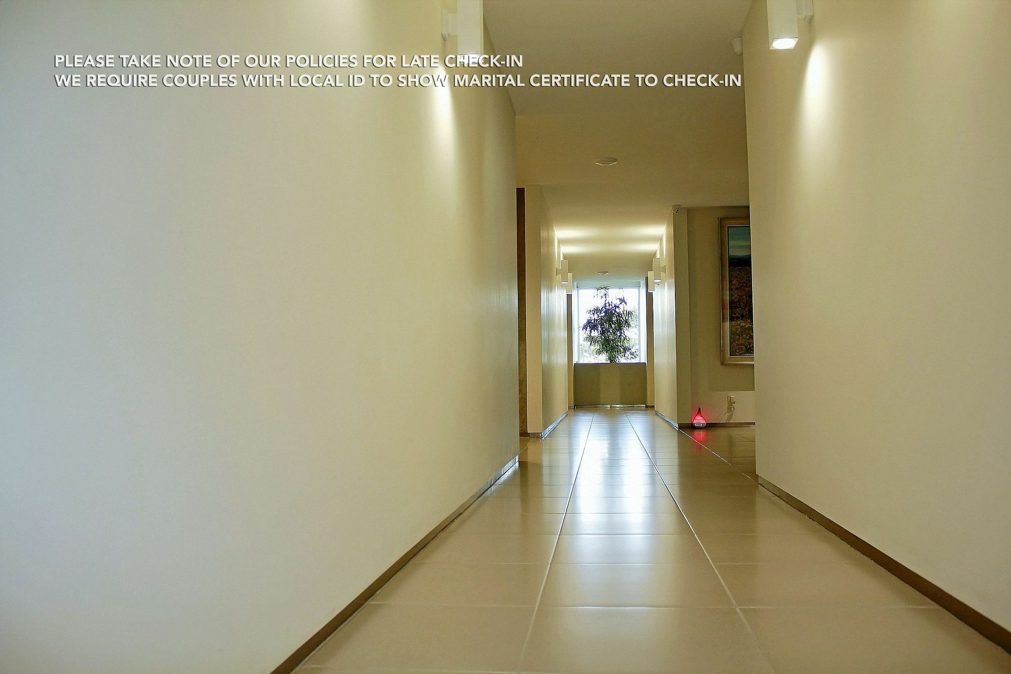 Zen Rooms Patra Kuningan Syariah Jakarta Luaran gambar