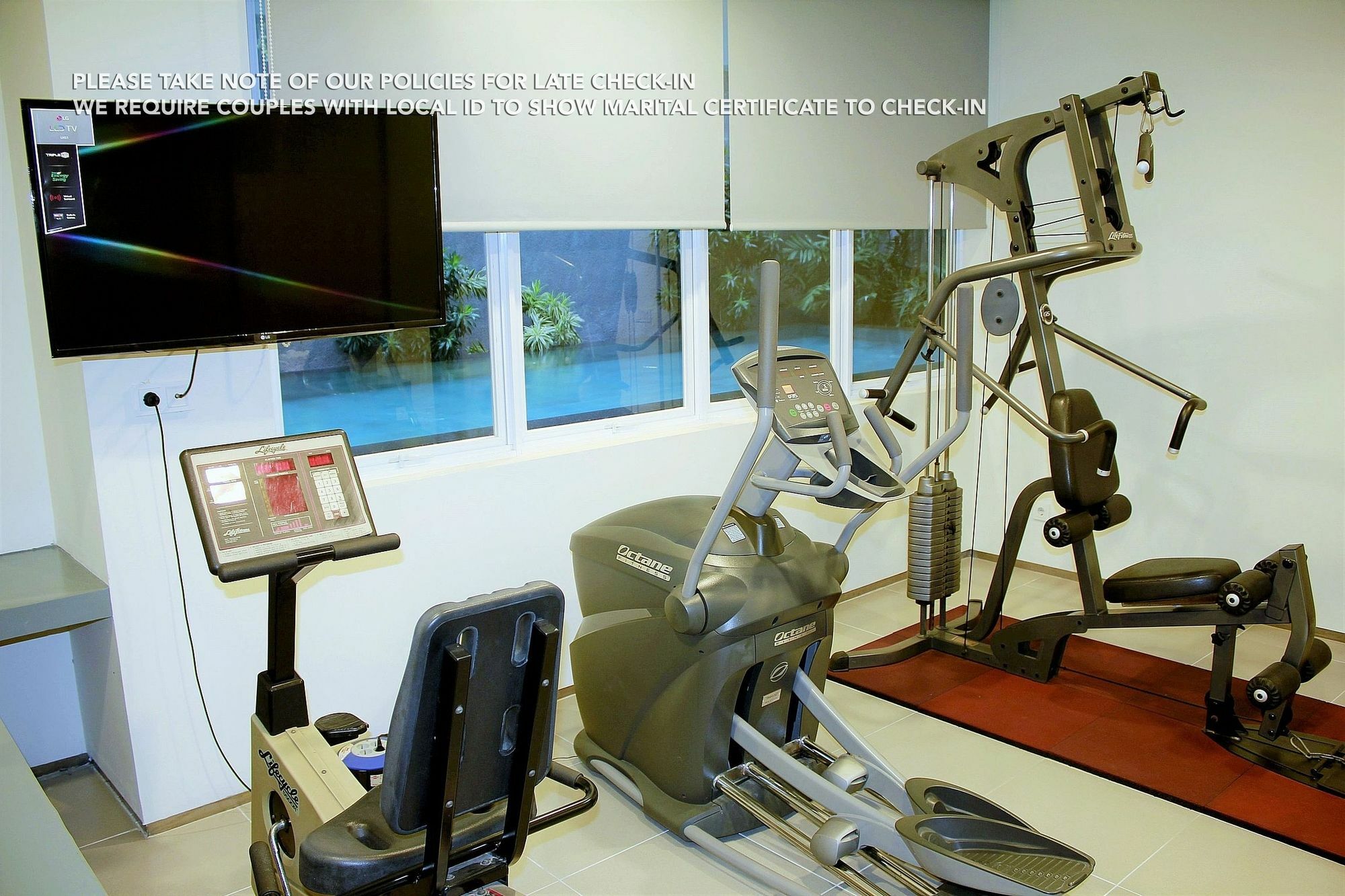 Zen Rooms Patra Kuningan Syariah Jakarta Luaran gambar