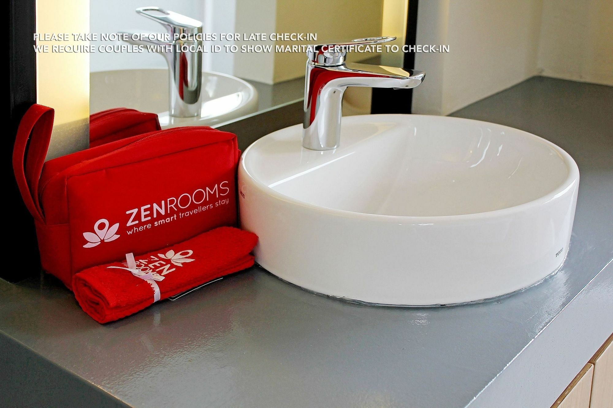 Zen Rooms Patra Kuningan Syariah Jakarta Luaran gambar